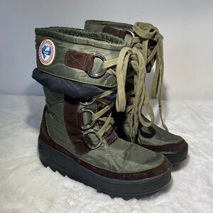 Pajar Army Green Lace Up Boots with Expandable Cuff Size 8-8.5